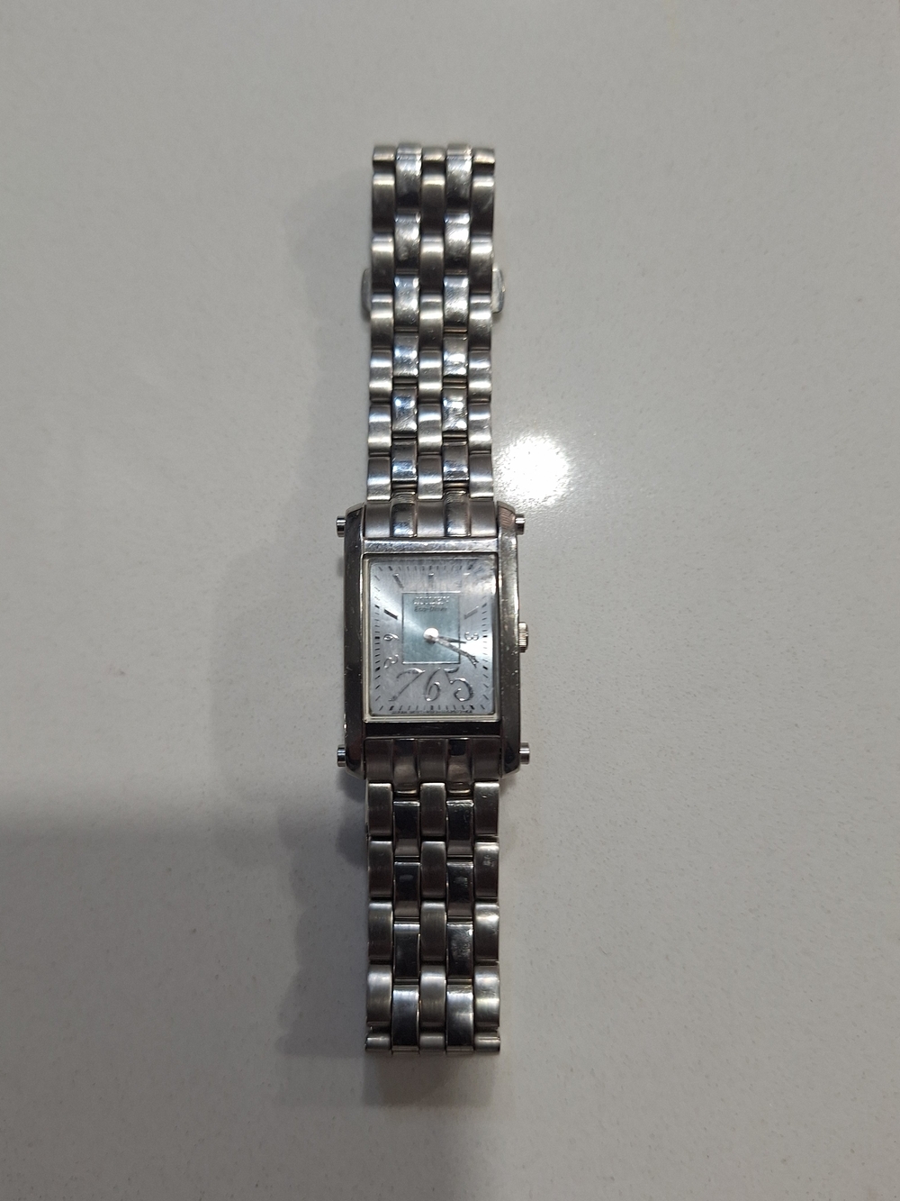 Womens Watch - Picture 2 of 3